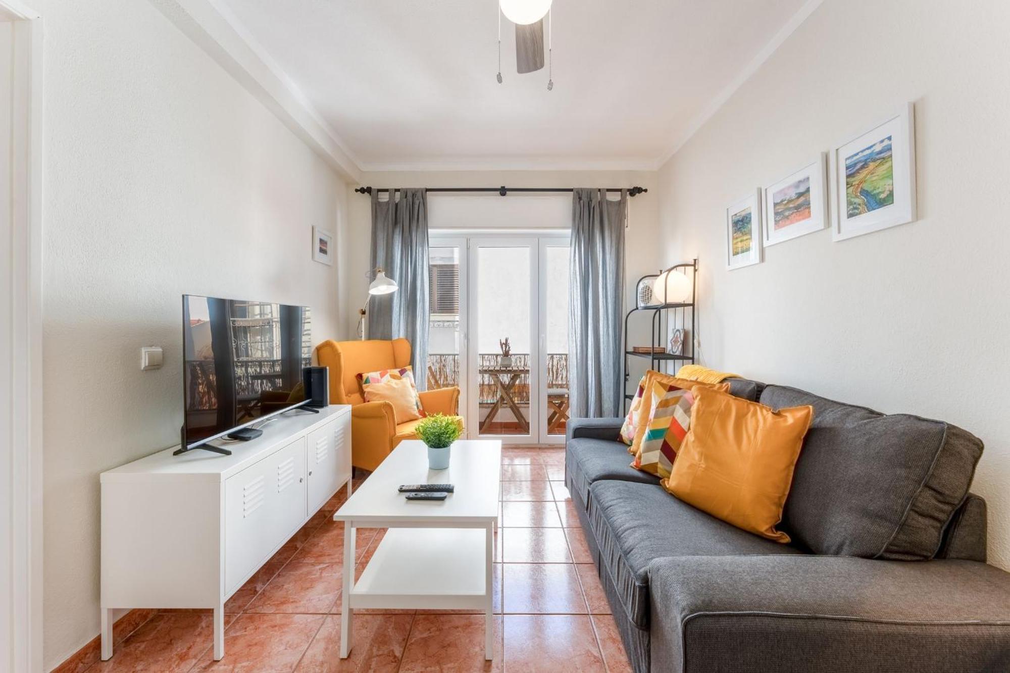 Comfy Flat W/ Rooftop Beach View By Lovelystay Burgau Ngoại thất bức ảnh